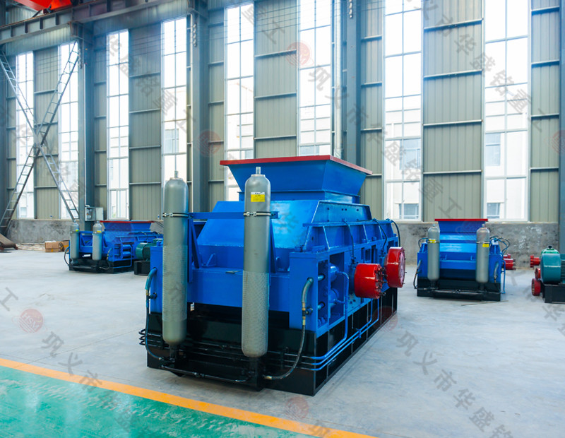 處理濕物料用什么制砂機？液壓對輥制砂機多少錢一臺？