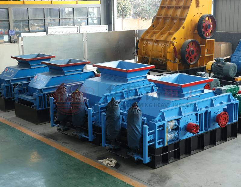 小型砂廠的時產(chǎn)20噸對輥制砂機多少錢？