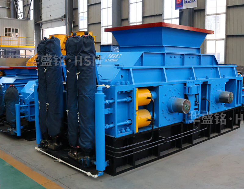 破碎石英石選擇哪款制砂機(jī)？大型對(duì)輥機(jī)怎么樣？