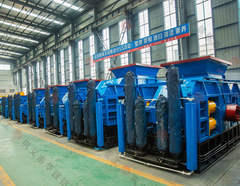 對傳統(tǒng)制砂機性能不滿？新一代全液壓雙輥式制砂設備霸氣上線