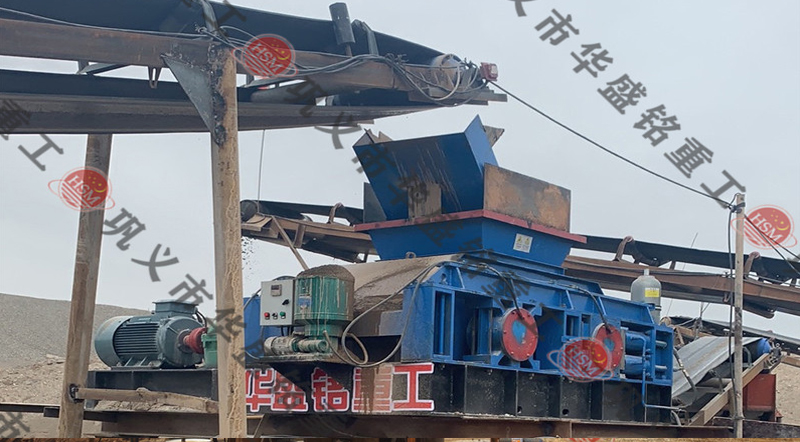 時產(chǎn)100噸石英石制砂機